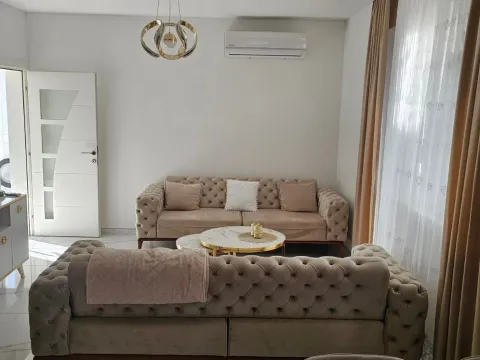 Rent, house, 130m², Šušanj, Bar - image 1