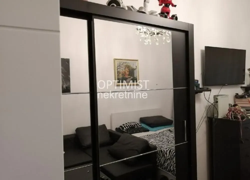 Prodaja, trosoban stan, 57m², Stari Grad, Beograd