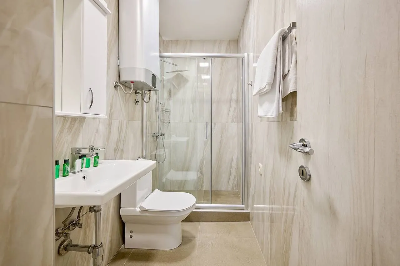 Rent, one bedroom apartment, 60m², Bečići, Budva