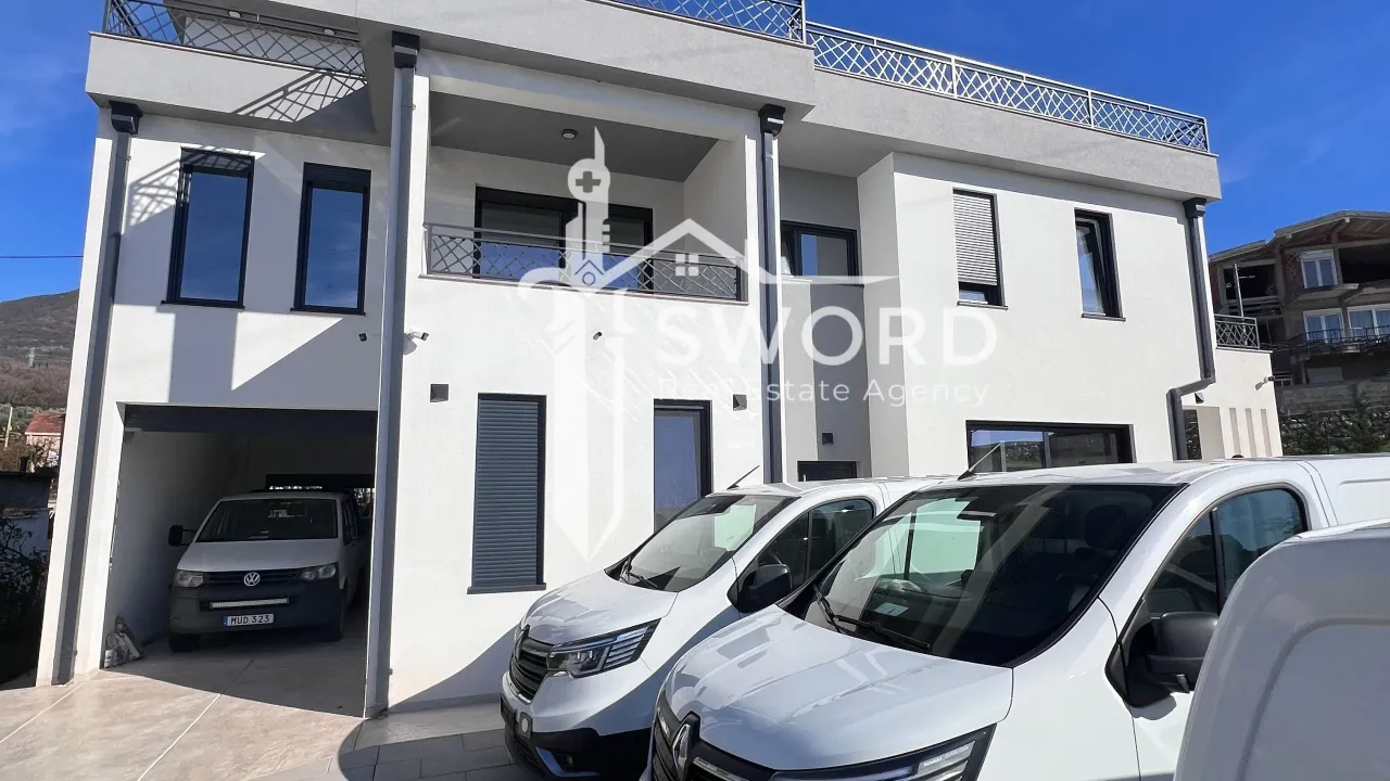 Sale, house, 350m², Bjeliši, Bar