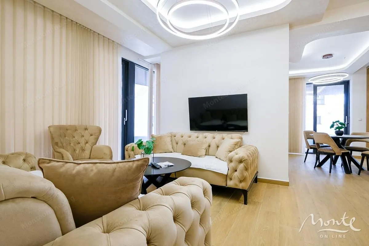 Prodaja, garsonjera, 57m², Rafailovići, Budva
