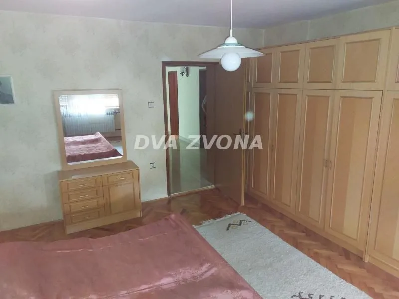 Prodaja, kuća, 400m², Sremska Kamenica, Petrovaradin