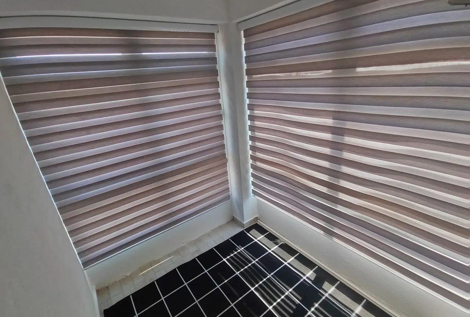 Prodaja, dvosoban stan, 57m², Centar, Tivat