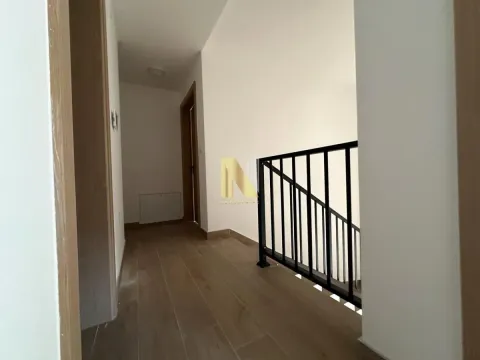 Prodaja, četvorosoban stan, 97m², Alibegovac, Petrovaradin - image 22