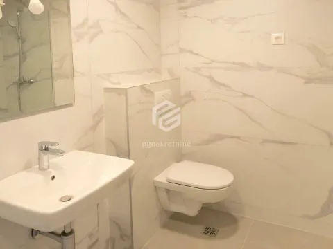 Prodaja, jednosoban stan, 45m², Stari Aerodrom, Podgorica - image 5