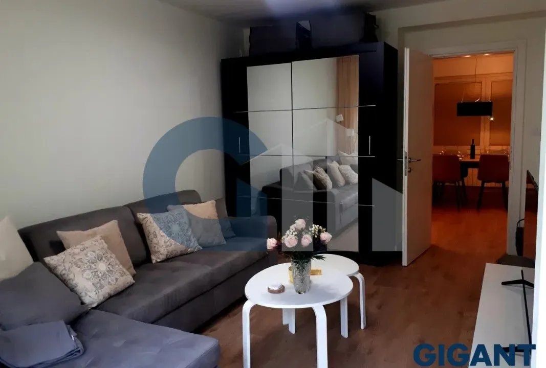 Izdavanje, dvosoban stan, 53m², Zeleni Venac, Beograd