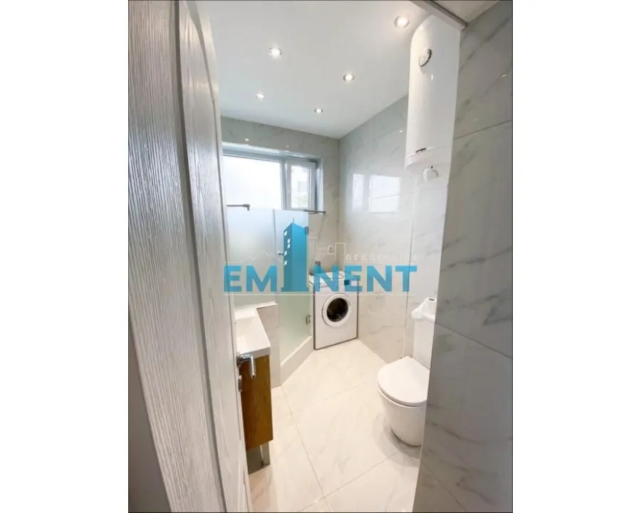 Izdavanje, dvosoban stan, 51m², Savski Venac, Beograd