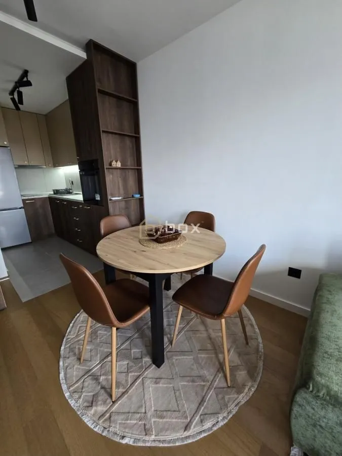 Izdavanje, jednosoban stan, 40m², Medijana, Niš