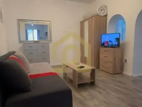 Izdavanje, dvosoban stan, 40m², Vračar Hram, Vračar Sve Podlokacije - image 6