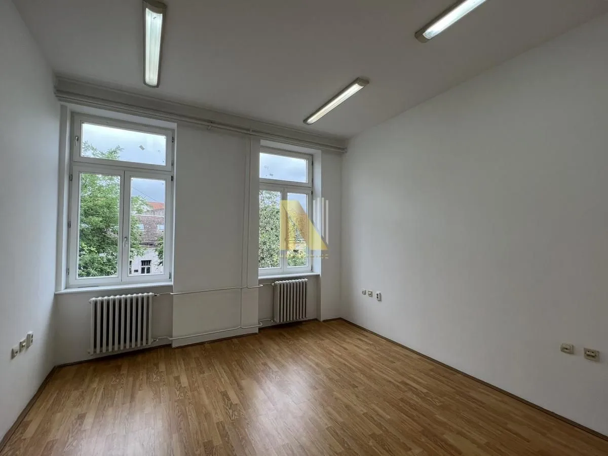 Rent, office space, 242m², Centar, Novi Sad