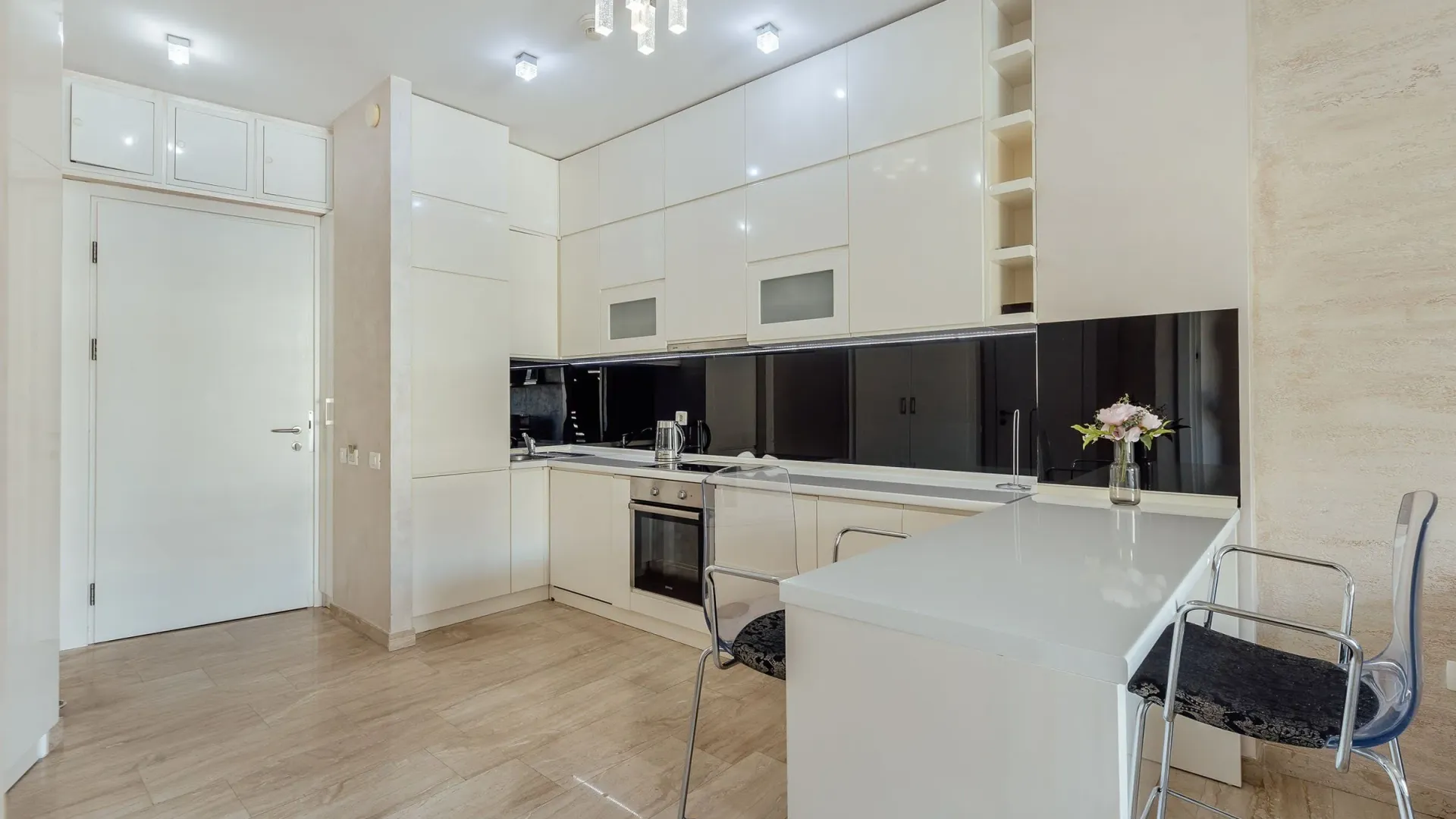 Sale, one bedroom apartment, 63m², Tre Canne, Budva