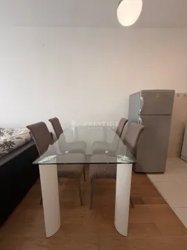 Rent, one bedroom apartment, 55m², Blok 6, Podgorica - image 4