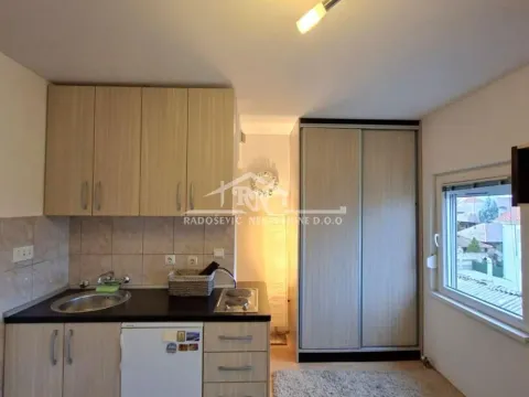 Prodaja, stan, 25m², Borča 1, Borča Sve Podlokacije - image 4