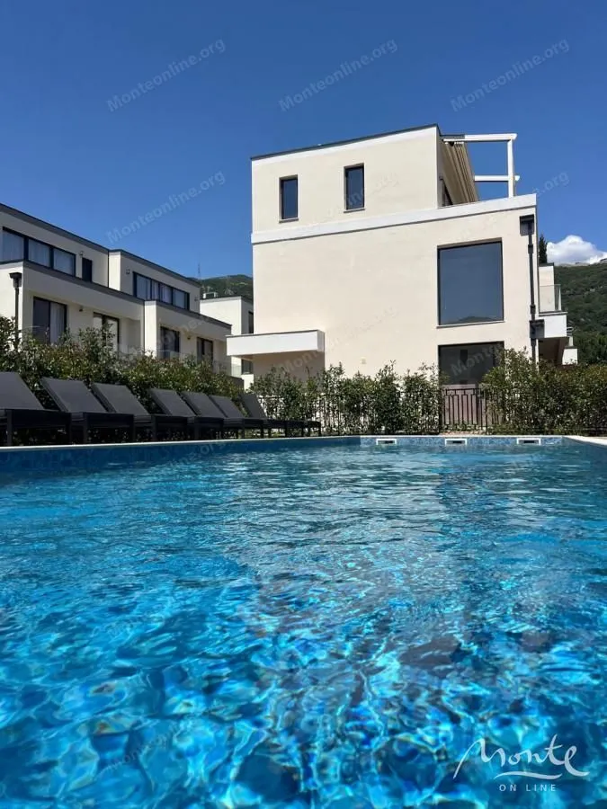 Sale, house, 176m², Kotor, Crna Gora