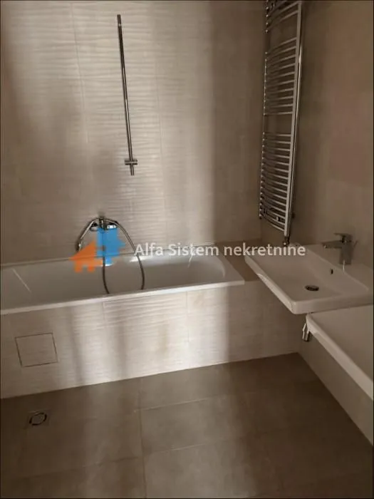 Rent, four bedroom apartment, 106m², Novi Beograd Blok 65, Novi Beograd Sve Podlokacije