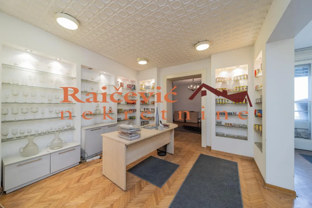Prodaja, trosoban stan, 92m², Stari Grad, Beograd
