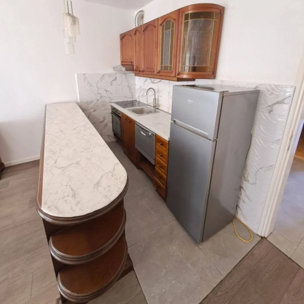 Prodaja, jednosoban stan, 48m², Drac, Podgorica