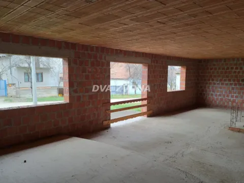 Sale, house, 139m², Beočin, Srbija - image 9