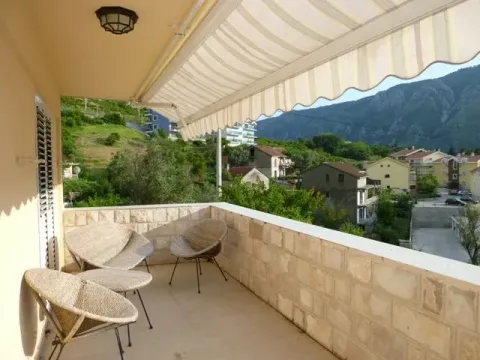 Sale, house, 400m², Dobrota, Kotor - image 10