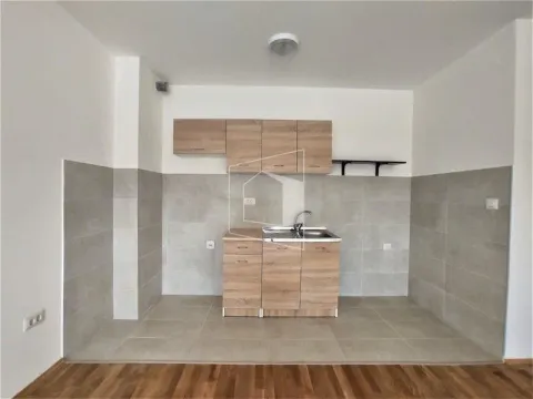Rent, one bedroom apartment, 50m², Stari Aerodrom, Podgorica - image 3
