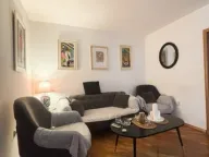 Prodaja, dvosoban stan, 50m², Blok 9, Podgorica - image 1