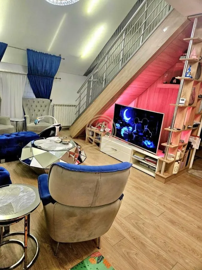 Izdavanje, trosoban stan, 80m², Bogoslovija, Palilula Sve Podlokacije