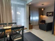 Izdavanje, jednosoban stan, 40m², Tivat, Crna Gora - image 1