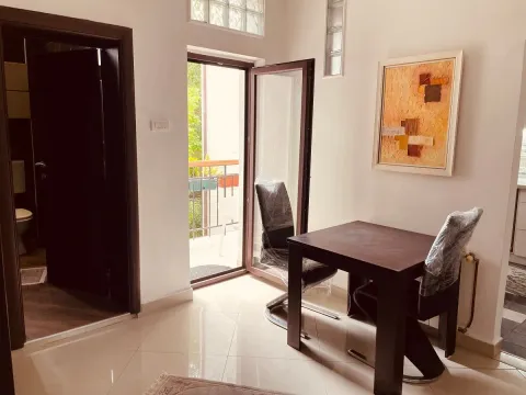 Rent, three bedroom apartment, 60m², Dorćol Sve Podlokacije, Beograd - image 17