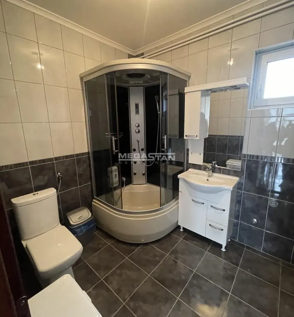 Prodaja, kuća, 363m², Centar, Zrenjanin