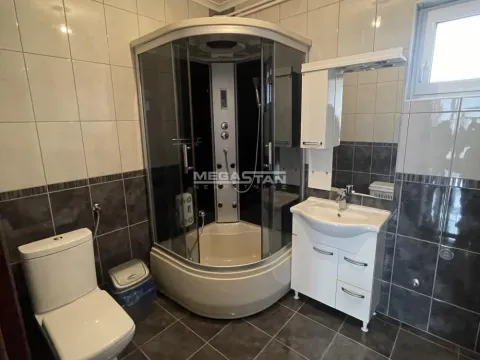 Prodaja, kuća, 363m², Centar, Zrenjanin - image 14