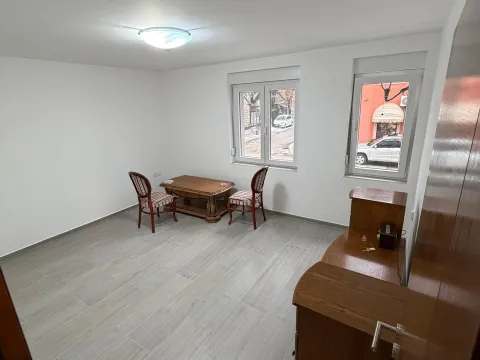 Rent, two bedroom apartment, 45m², Centar, Cetinje - image 7