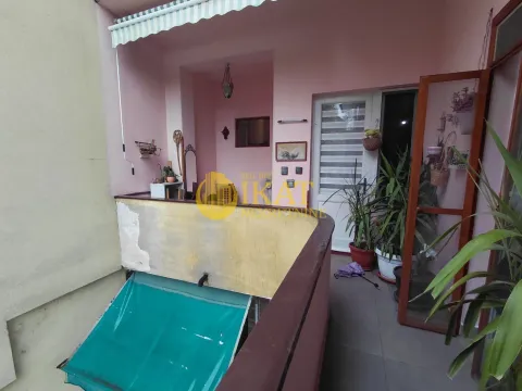 Prodaja, četvorosoban stan, 110m², Zemun Centar, Zemun Sve Podlokacije - image 5