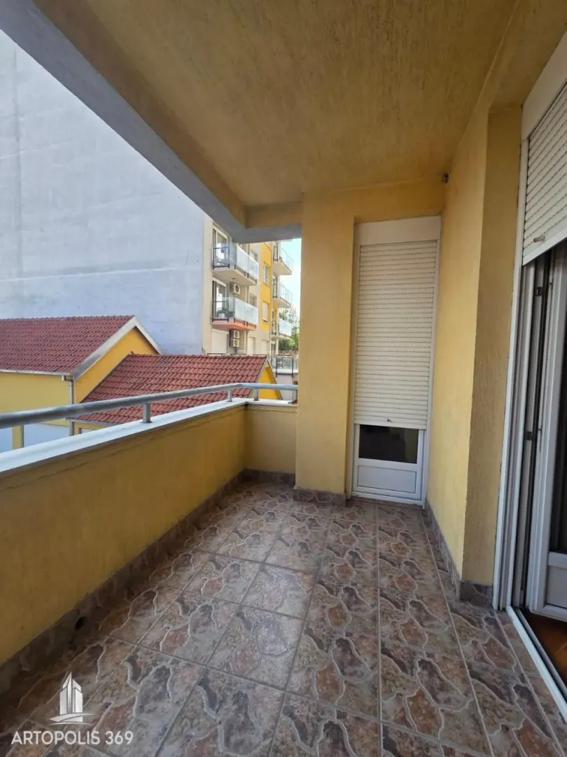Rent, three bedroom apartment, 83m², Zemun Sve Podlokacije, Beograd