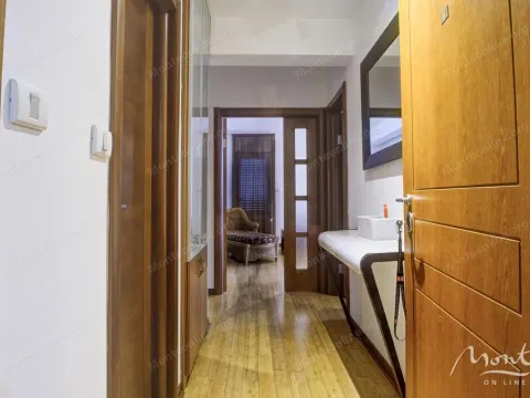 Sale, two bedroom apartment, 80m², Maine, Budva - image 12