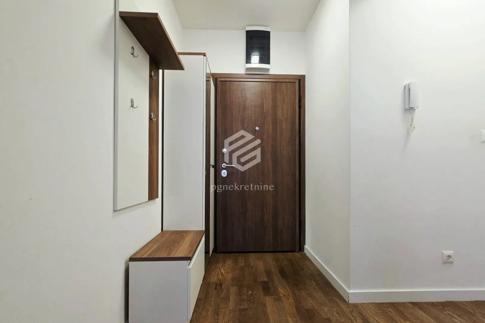 Rent, one bedroom apartment, 46m², Stari Aerodrom, Podgorica