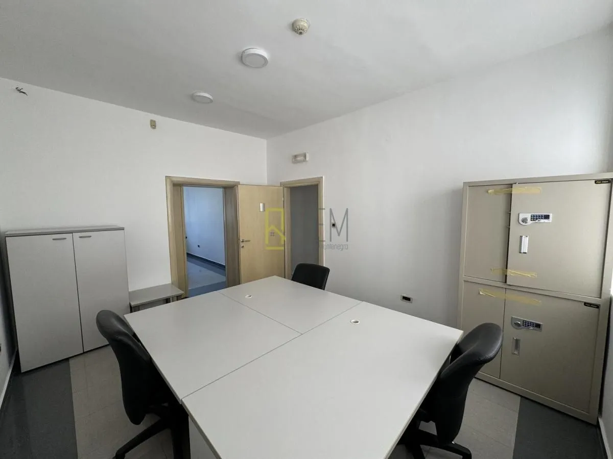 Rent, office space, 240m², Drač, Podgorica