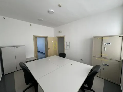 Rent, office space, 240m², Drač, Podgorica - image 7