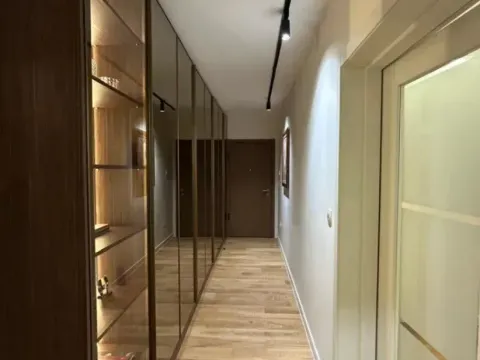 Izdavanje, dvosoban stan, 108m², Central Point, Podgorica - image 9