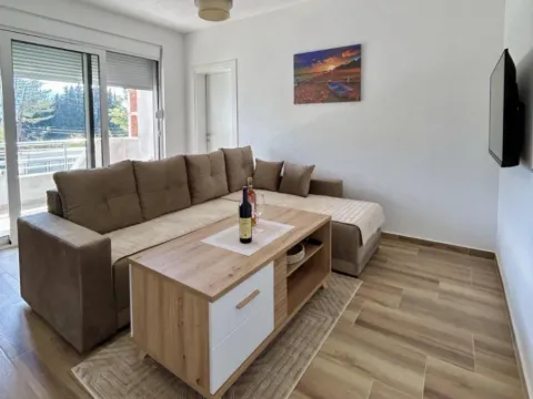 Izdavanje, jednosoban stan, 40m², Gradiošnica, Tivat - image 3