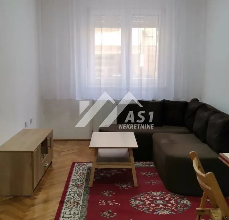 Izdavanje, jednosoban stan, 36m², Sajam, Novi Sad Sve Podlokacije