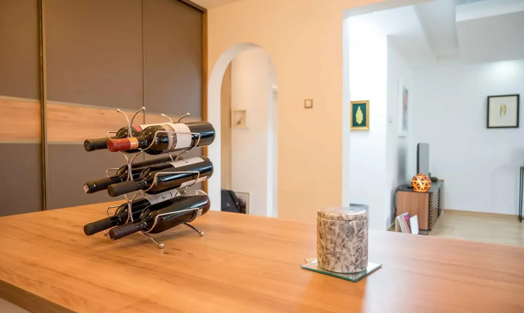 Prodaja, jednosoban stan, 60m², Tivat, Crna Gora