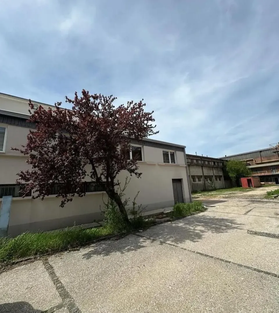 Rent, office space, 3000m², Centar, Nikšić