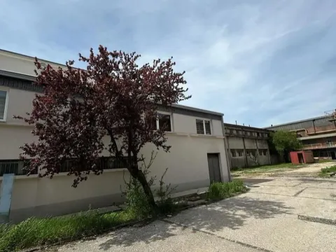 Rent, office space, 3000m², Centar, Nikšić - image 2