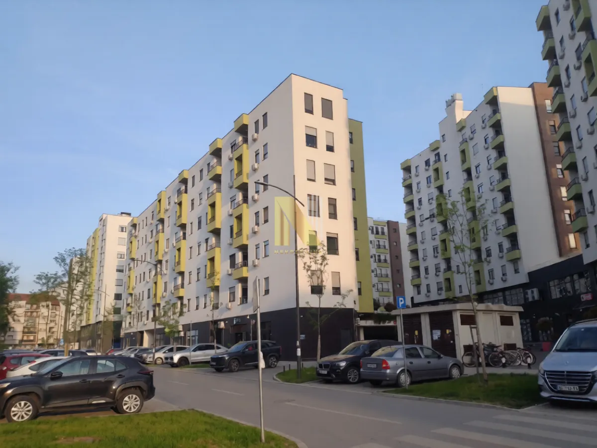 Izdavanje, jednosoban stan, 37m², Bulevar Evrope, Novi Sad Sve Podlokacije