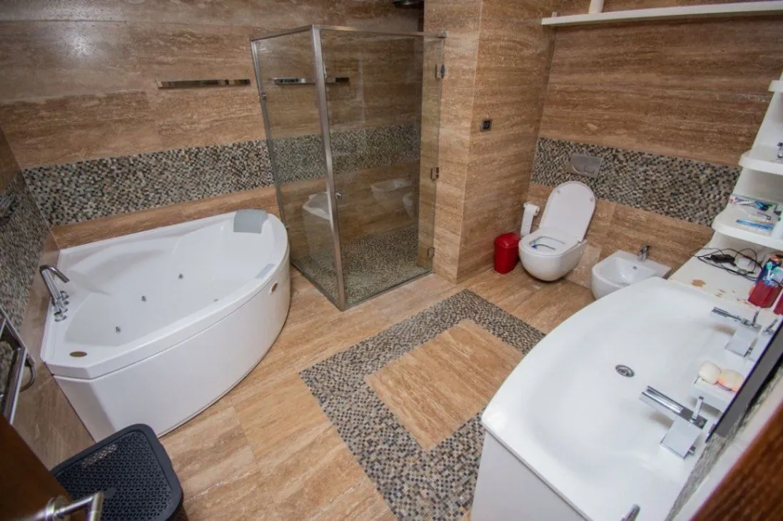 Prodaja, dvosoban stan, 142m², Preko Morače, Podgorica