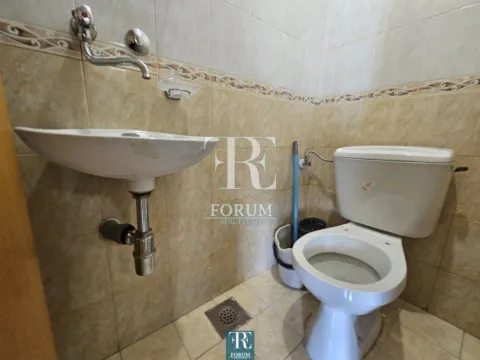 Prodaja, trosoban stan, 105m², Blok 6, Podgorica - image 9