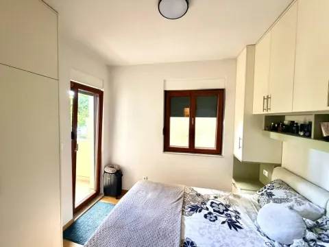 Izdavanje, jednosoban stan, 50m², Savina, Herceg Novi - image 6