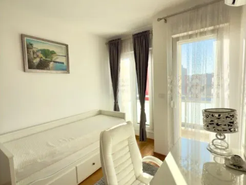 Izdavanje, dvosoban stan, 64m², City Kvart, Podgorica - image 10