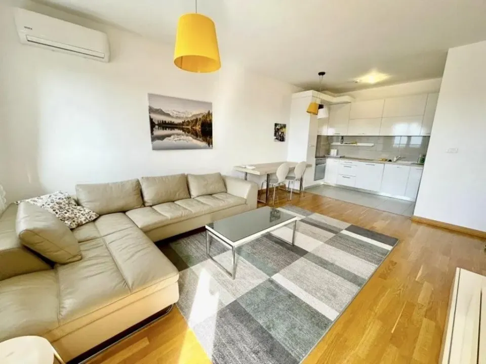 Rent, two bedroom apartment, 75m², City Kvart, Podgorica
