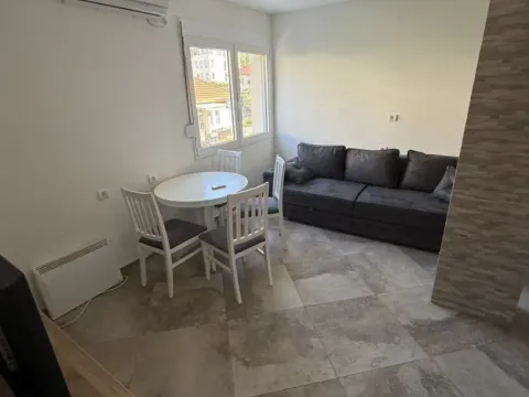Prodaja, dvosoban stan, 52m², Centar, Tivat - image 4